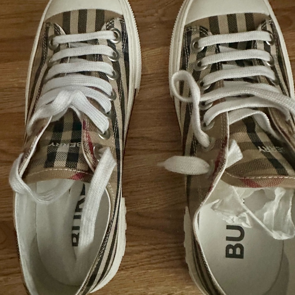 Burberry Checkered Canvas Sneakers - Picture 8 of 15